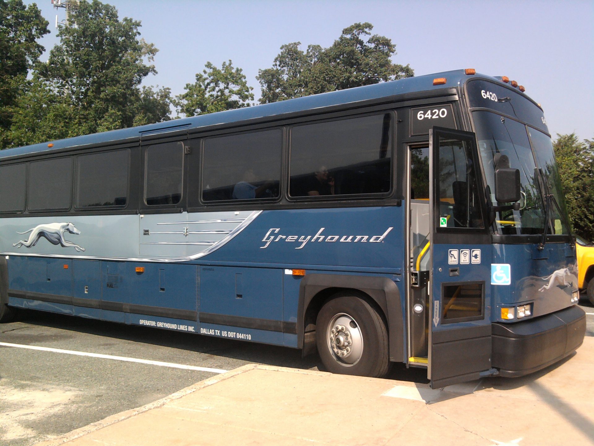 Bond calls for Northern voice on Greyhound application