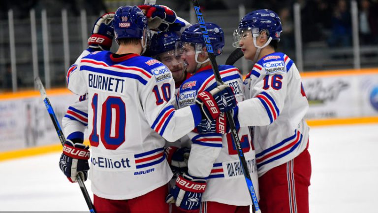 Spruce Kings extend home unbeaten streak to 9 after stomping past Silverbacks