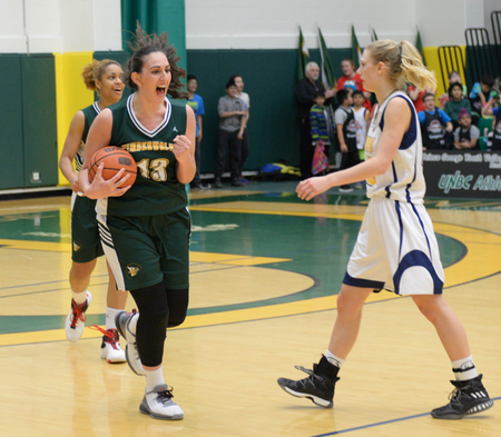 Timberwolves take 3 of 4 against Spartans to wrap up fruitful weekend