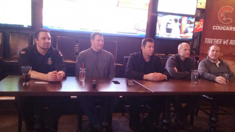 Fans go no holds barred with Cougars brass during hotstove session