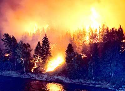 Sutherland Road and Big Bend Creek blazes making life difficult for fire crews