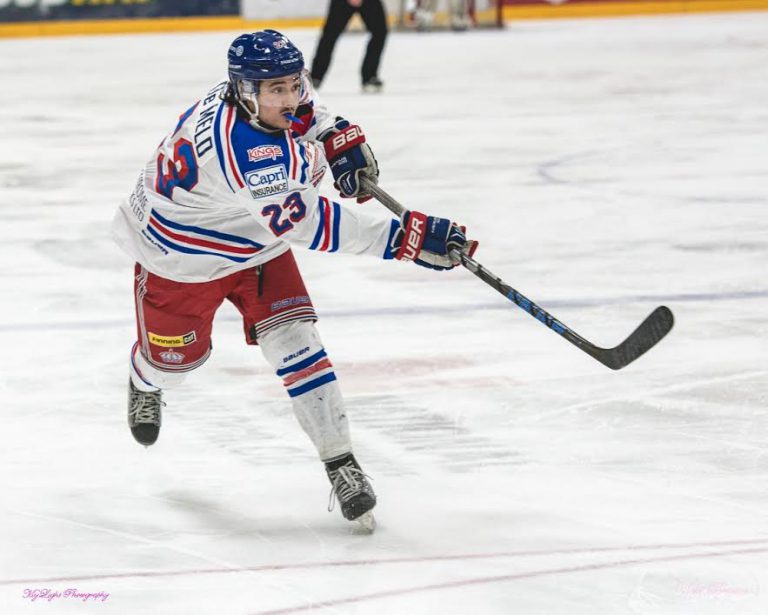 Vees edge Spruce Kings seconds into OT Friday night