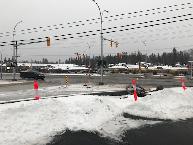 New traffic lights on Highway 16