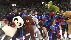 victoria royals teddy bear toss 2018