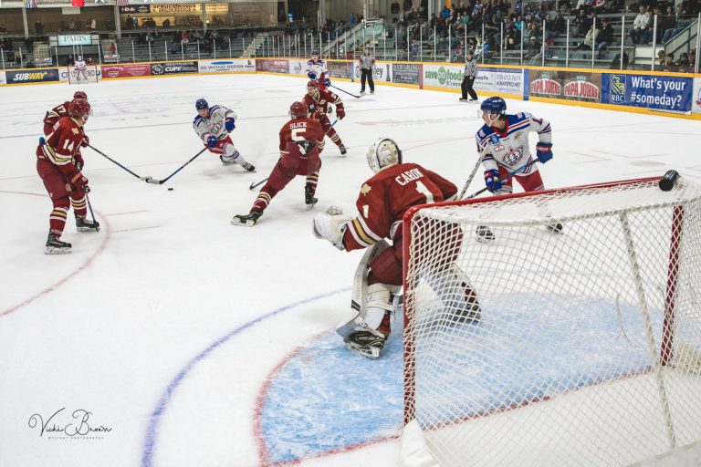 Big second period lifts Chiefs to Game Four win over Spruce Kings