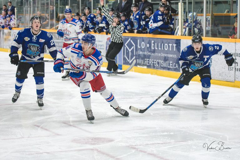 Wenatchee pounces on opportunities to take Game Two over Spruce Kings