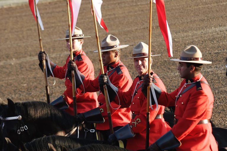 Long Service Award given to 15 North District RCMP members