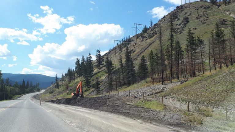 Work underway to fix section of Highway 97 north of Cache Creek following mudslides