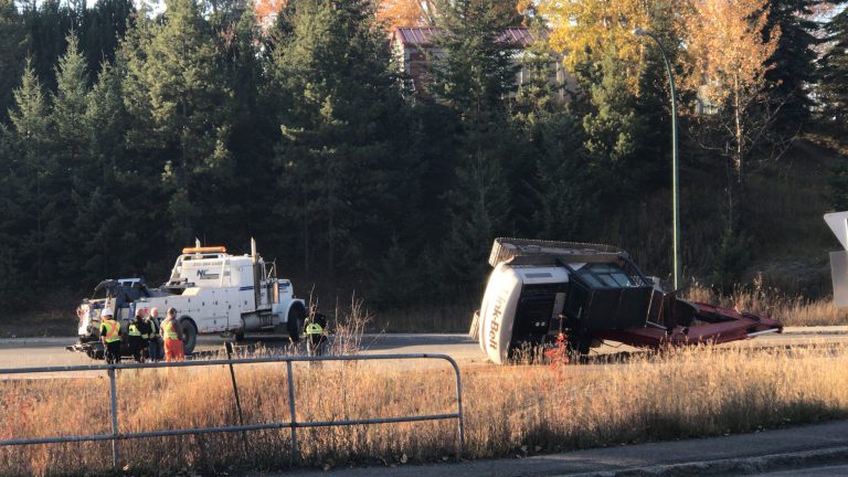 WATCH: Excavator closes First Avenue at Carney Street Friday morning