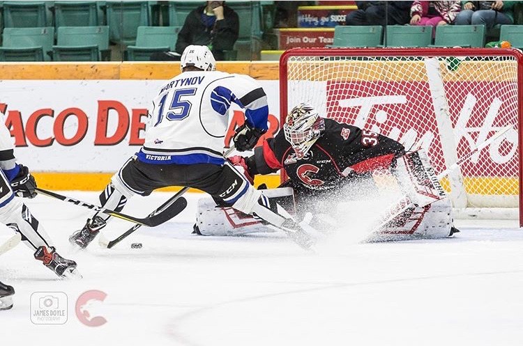 Derungs slips out of Cougars’ grasp, Royals win home opener
