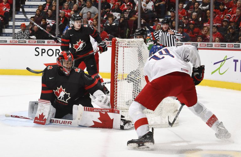 Canucks prospect Czechs in as Canada’s top goaltender at World Juniors