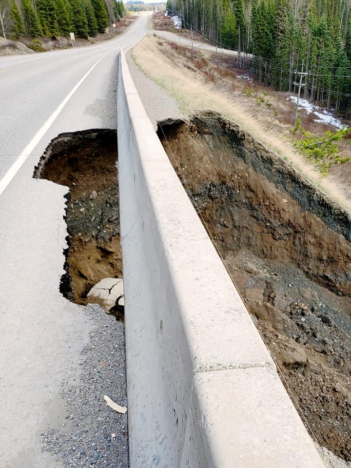 Update: Highway 16 near Cluculz Lake down to one lane following landslide