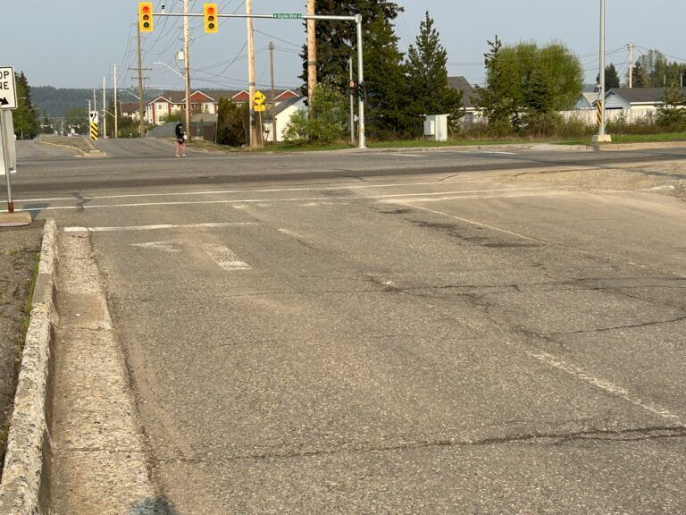 Options for painting the roads discussed at the Council table