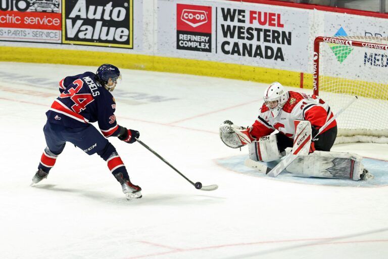 Ravensbergen earns second consecutive WHL Goaltender of the Week award