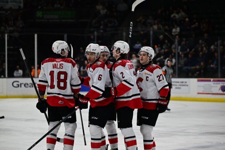 Cougars claw back to top spot in BC Division with seventh win in a row
