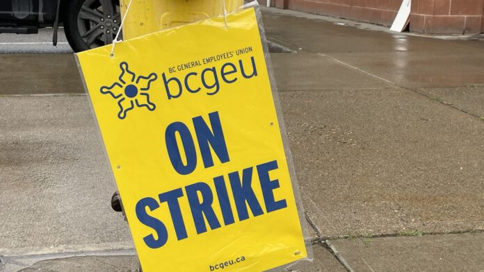 BCGEU strike sign